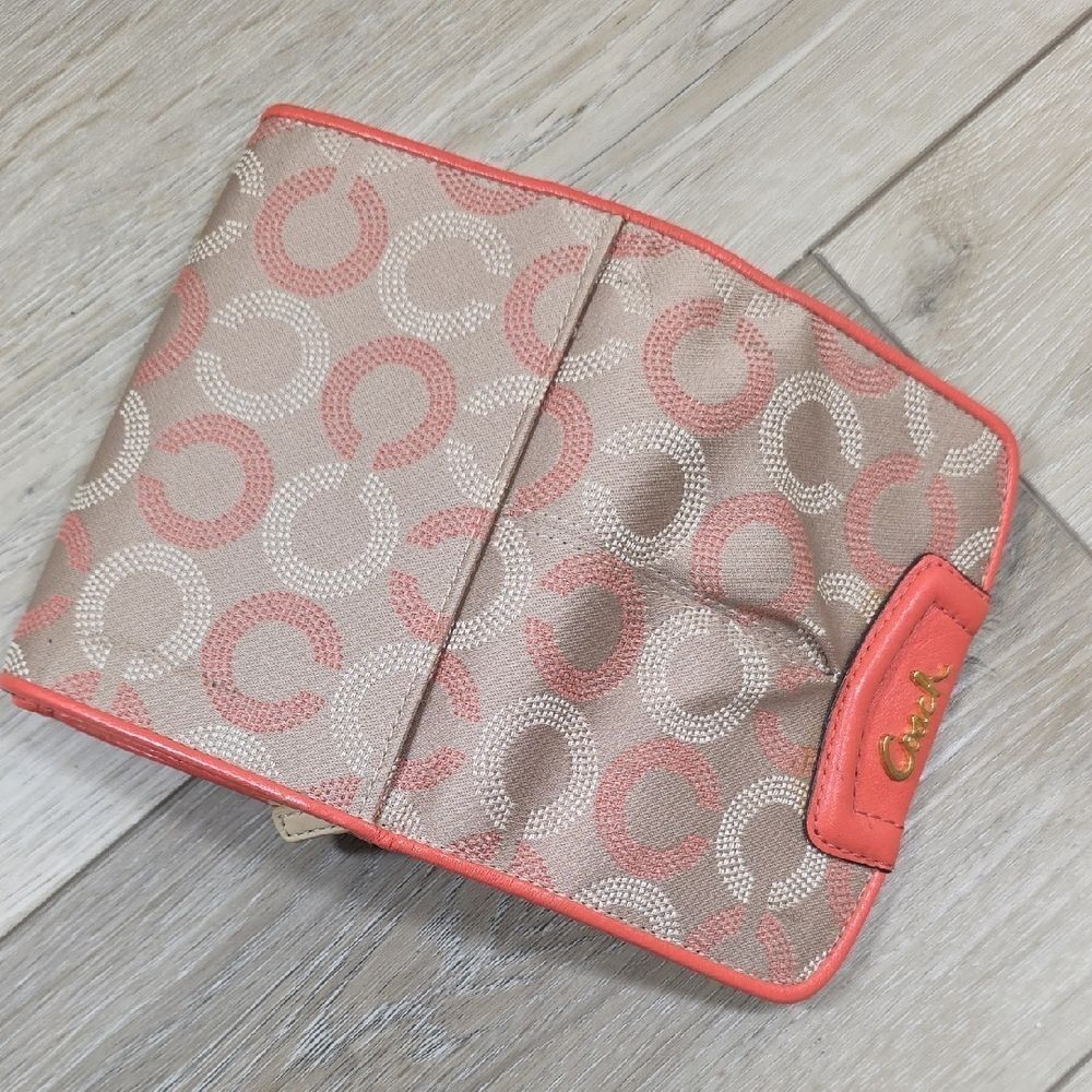 Coach Ashley Op Art Hobo + Matching Wallet - Picture 13 of 16
